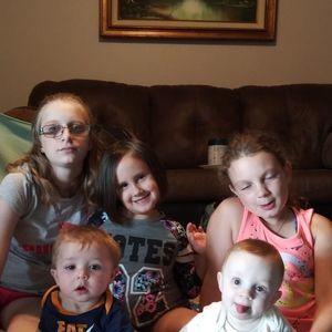 Meet your Posher, Debbie